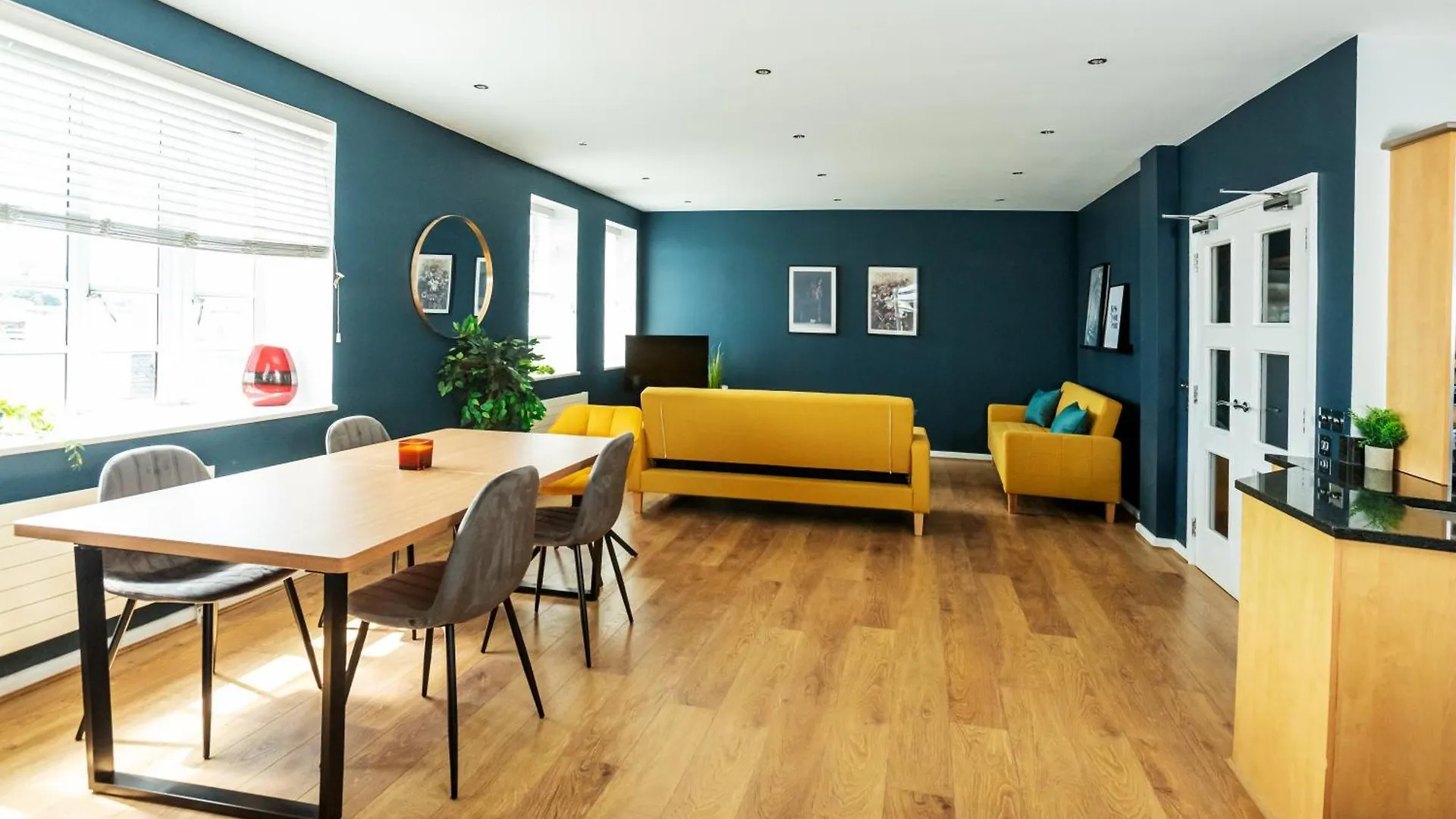Executive Apartment, City Central Hove