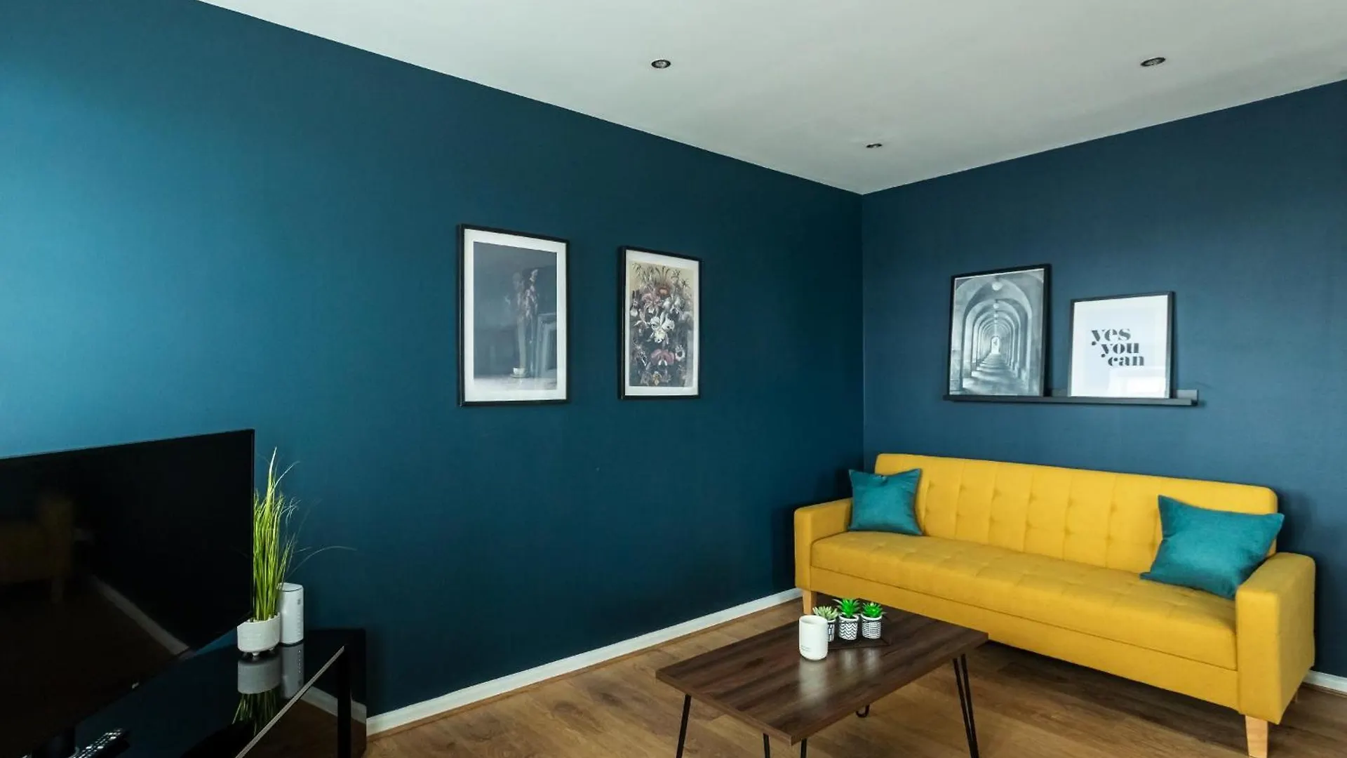 Executive Apartment, City Central Hove 0*,